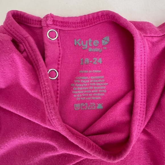 Kyte baby romper, raspberry, 18-24 months - Picture 2 of 4